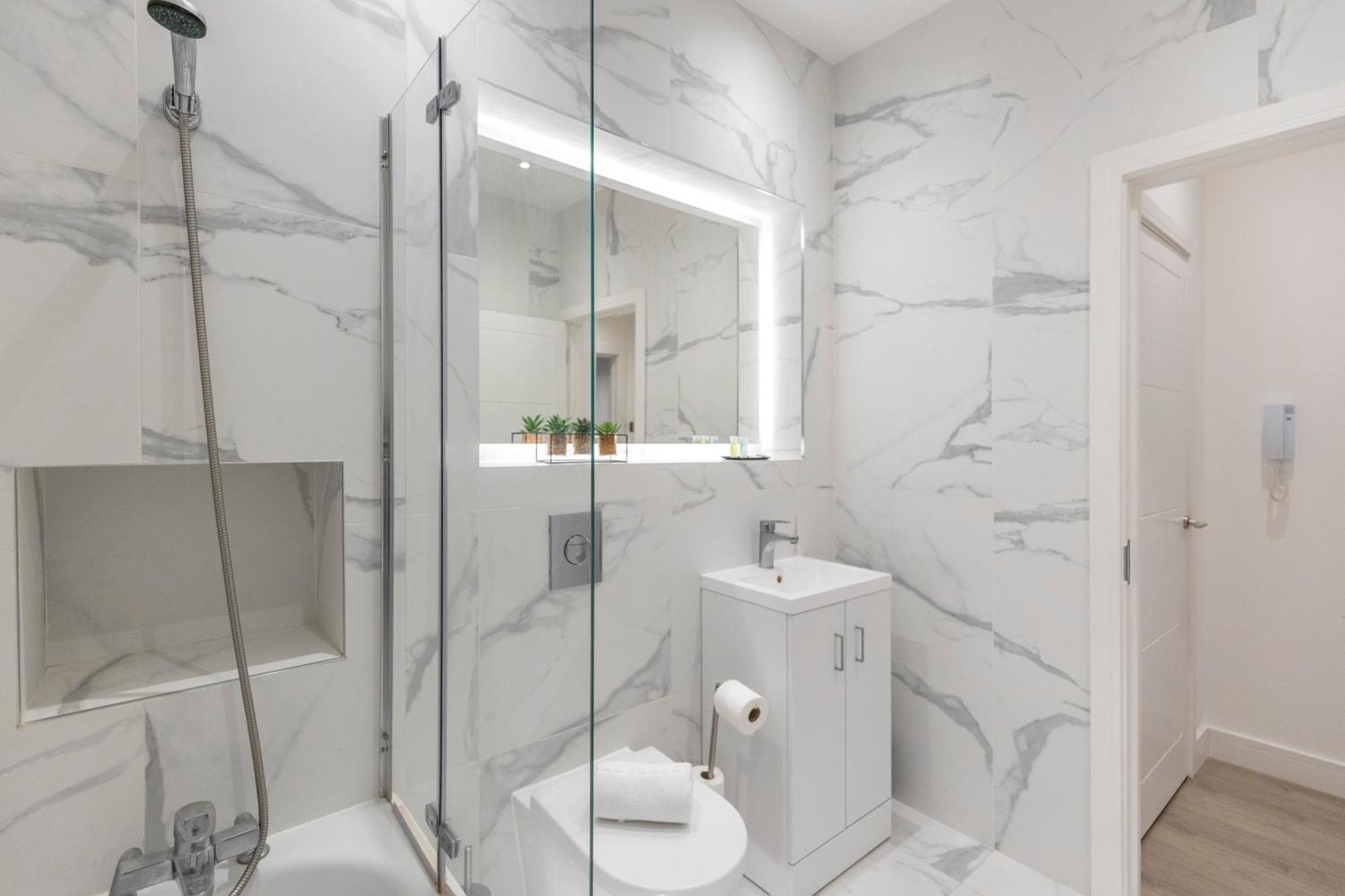 Spacious Luxury Apartment King Bed - Central Location London Exterior foto